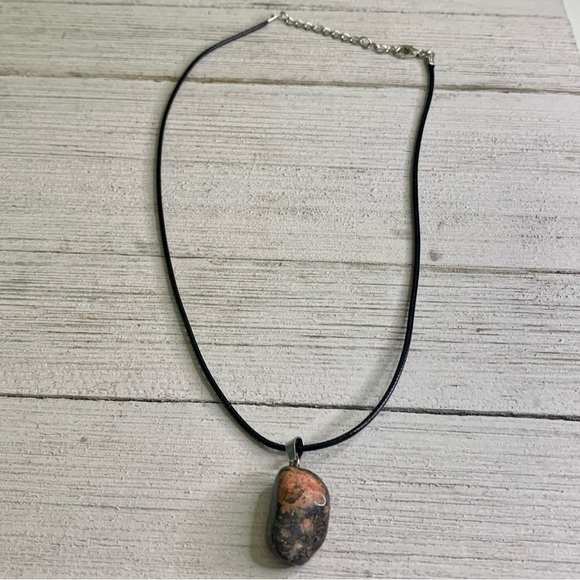 Natural Leopardskin Jasper Tumbled Stone Pendant Necklace Adjustable Cord Chain - Picture 8 of 9
